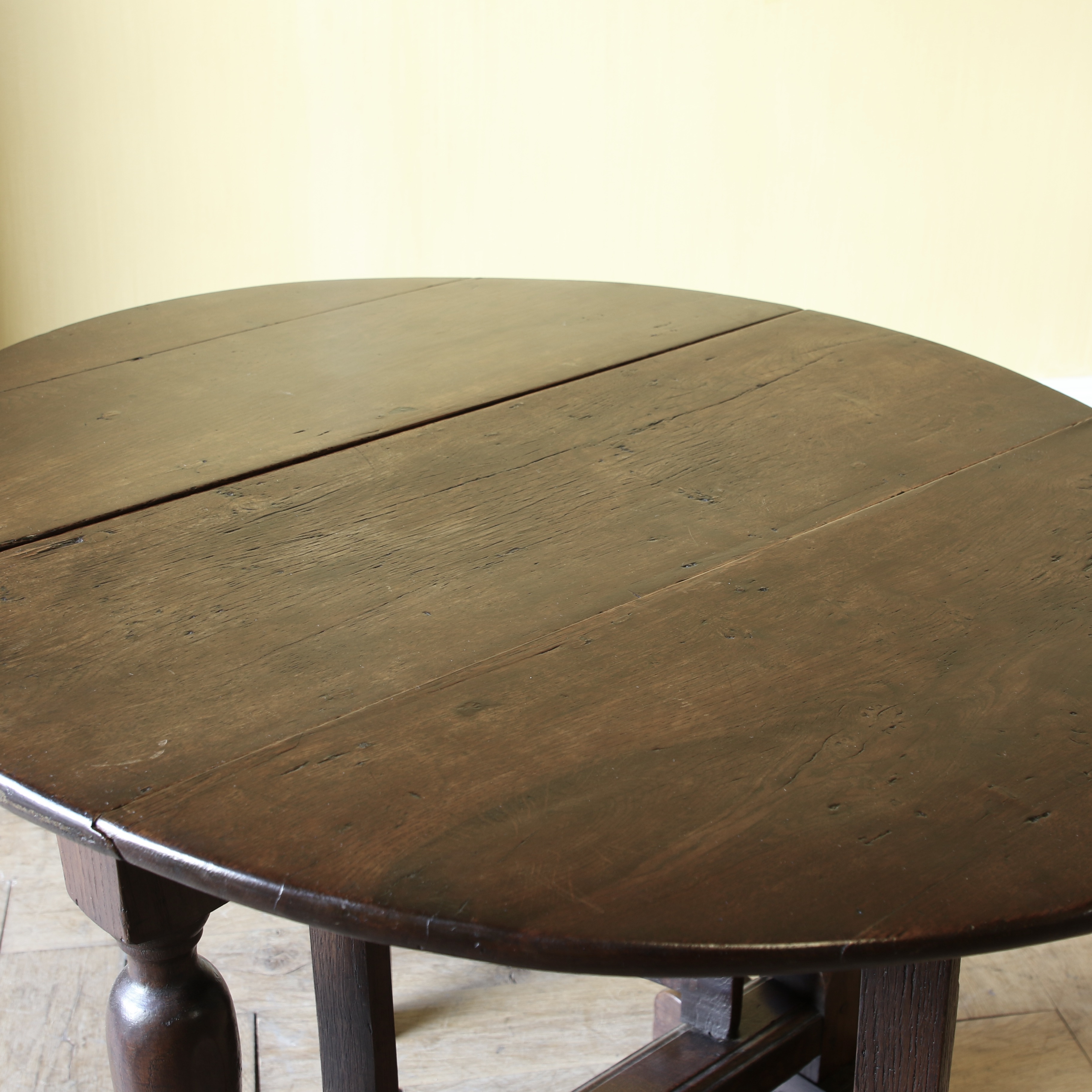 An English Oak Gate Leg Table